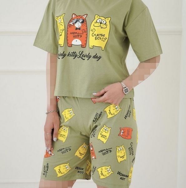 ست کراپ و شلوارک