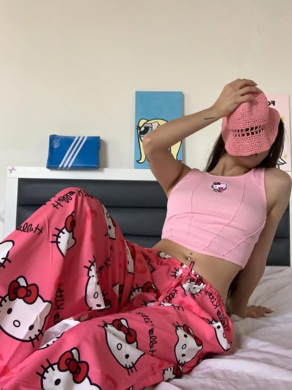 پیژامه هلوکیتی